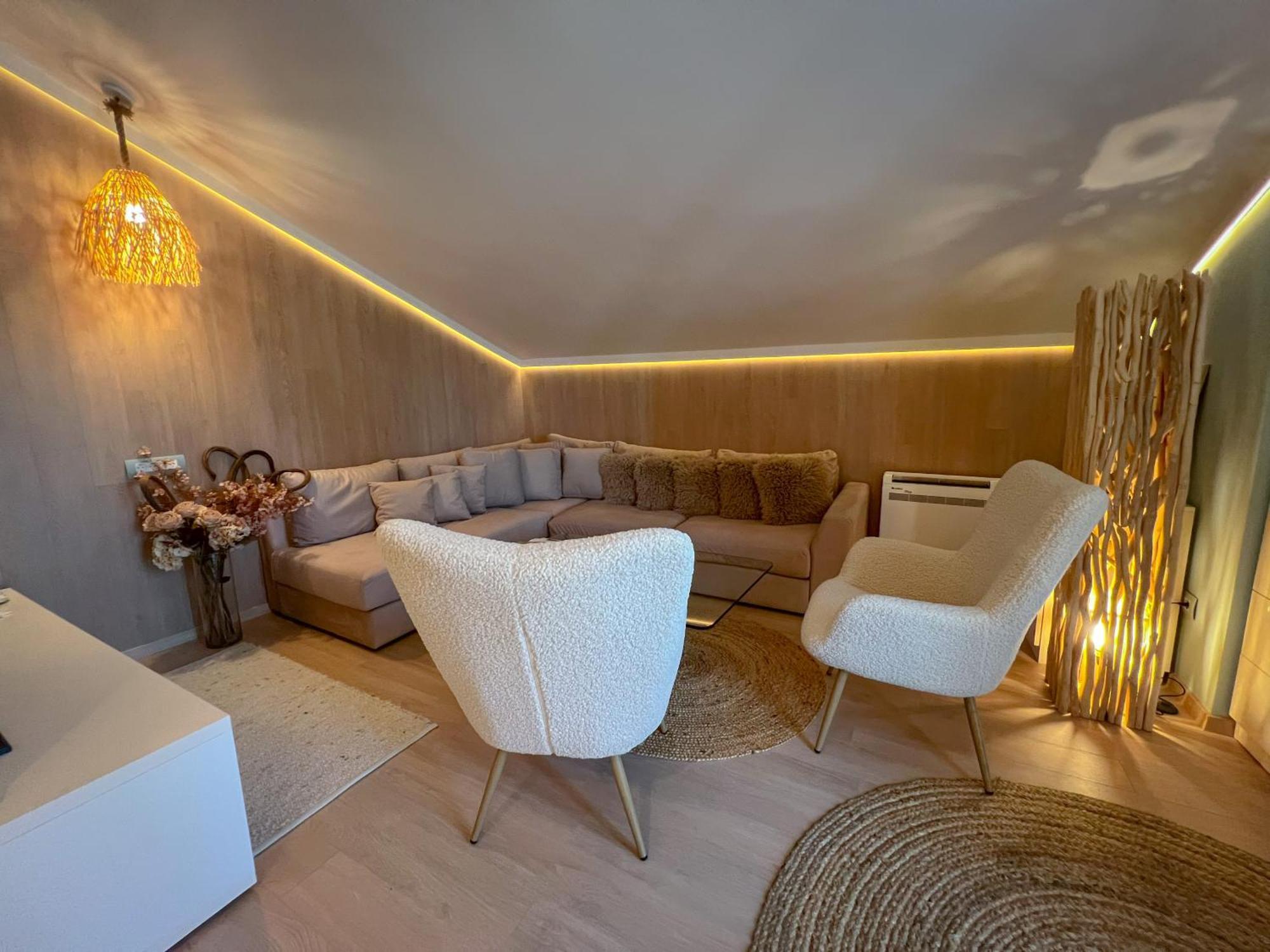 Pino - Villa, Casa, Cucina Е Terrazza Αλμπένα Εξωτερικό φωτογραφία